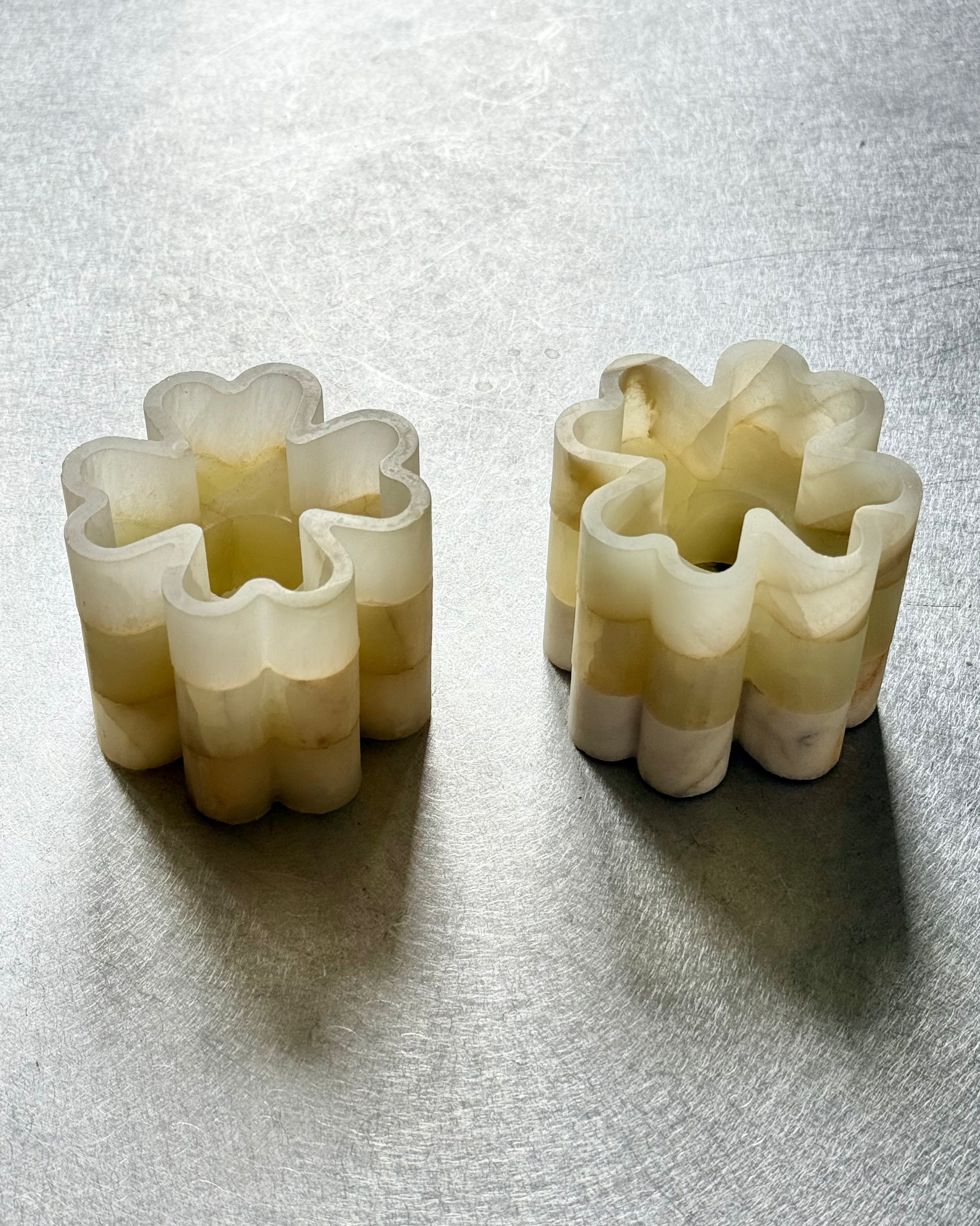 Set of 2 Clover Candleholders