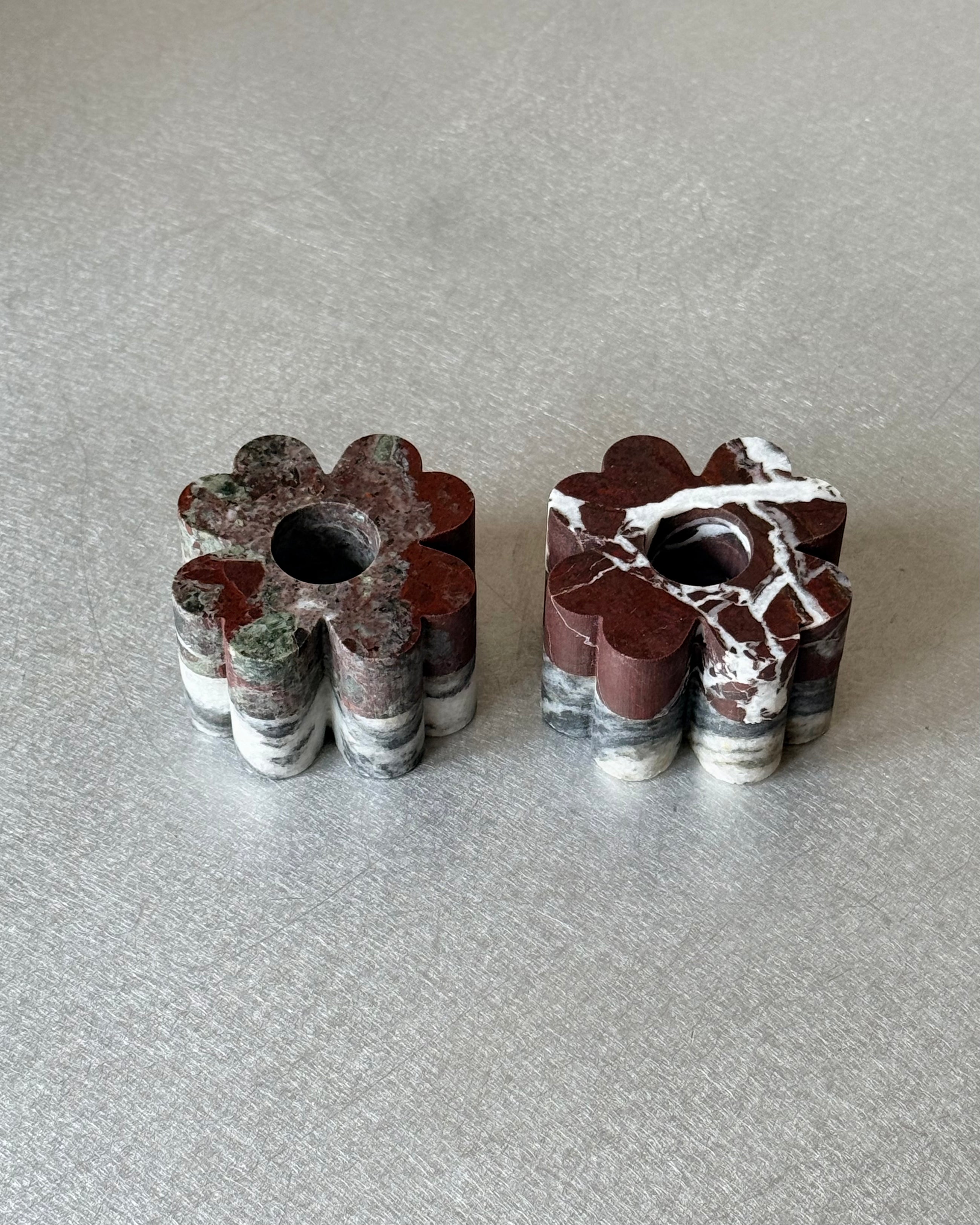 Set of 2 Clover Candleholders