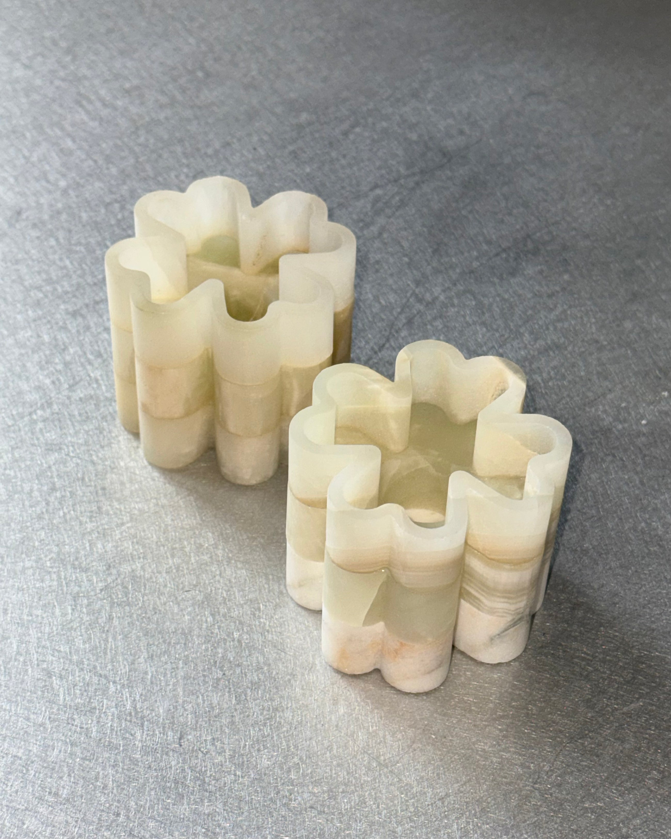 Set of 2 Clover Candleholders