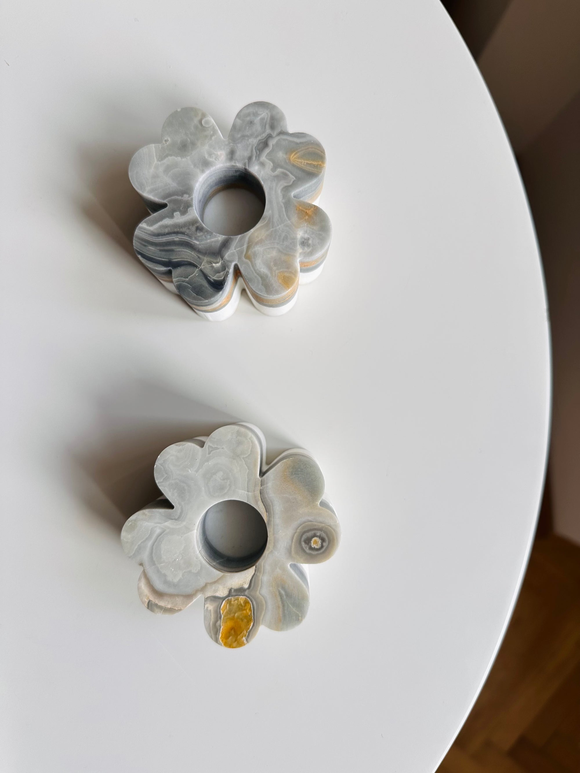 Set of 2 Clover Candleholders