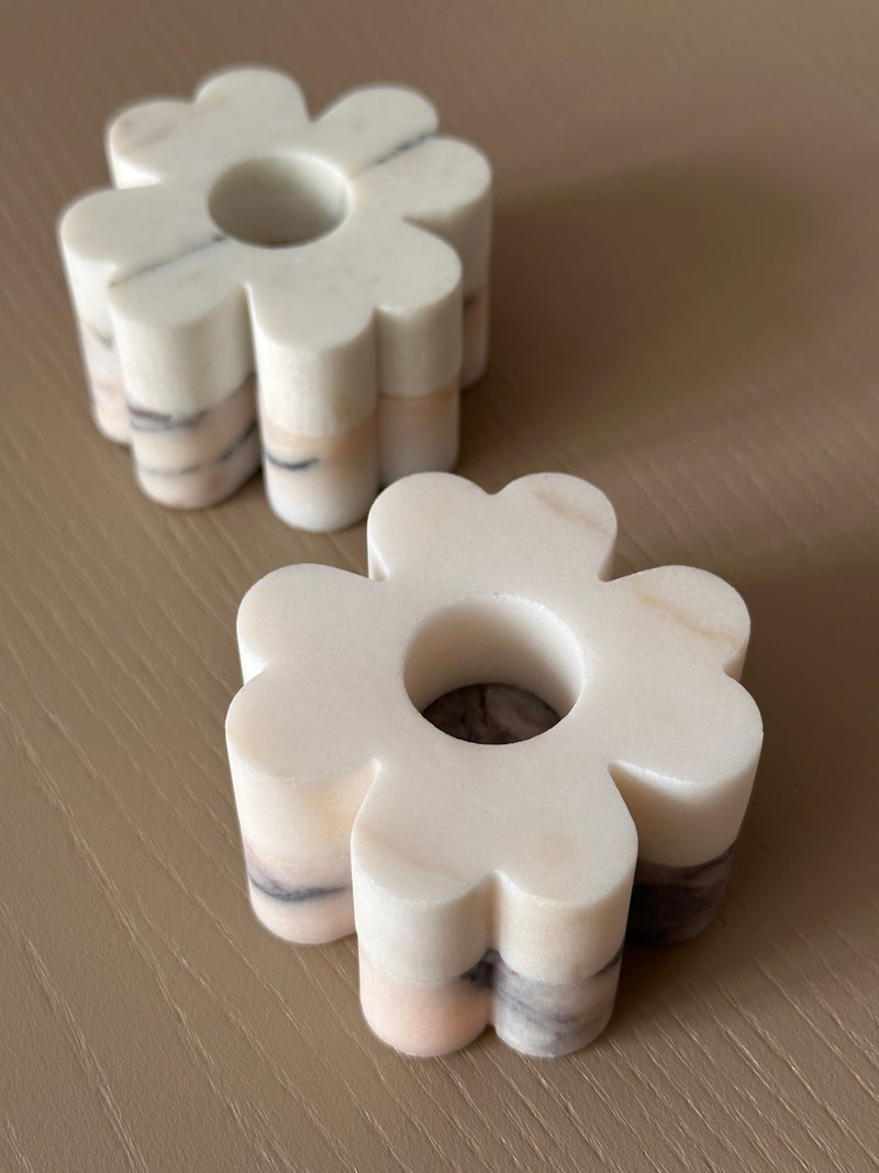 Set of 2 Clover Candleholder