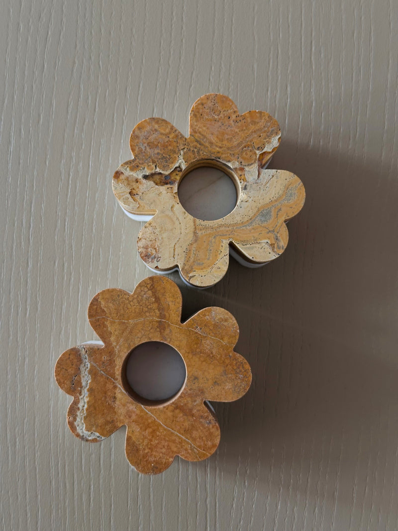 Set of 2 Clover Candleholders