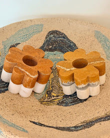 Set of 2 Clover Candleholders