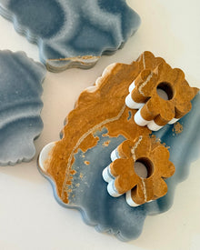 Set of 2 Clover Candleholders