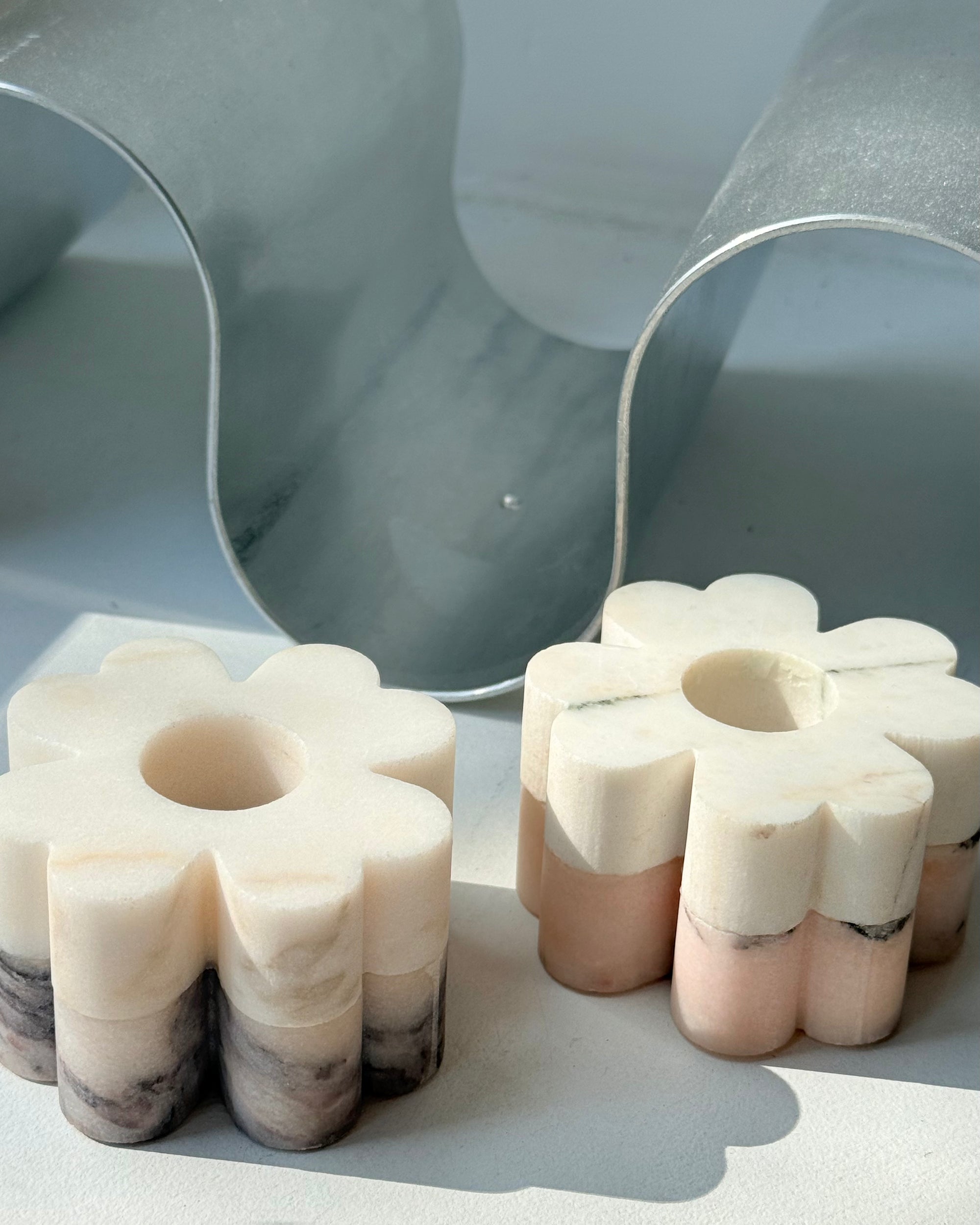 Set of 2 Clover Candleholder