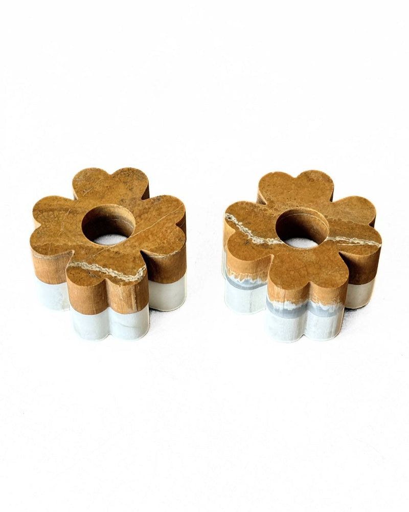 Set of 2 Clover Candleholders